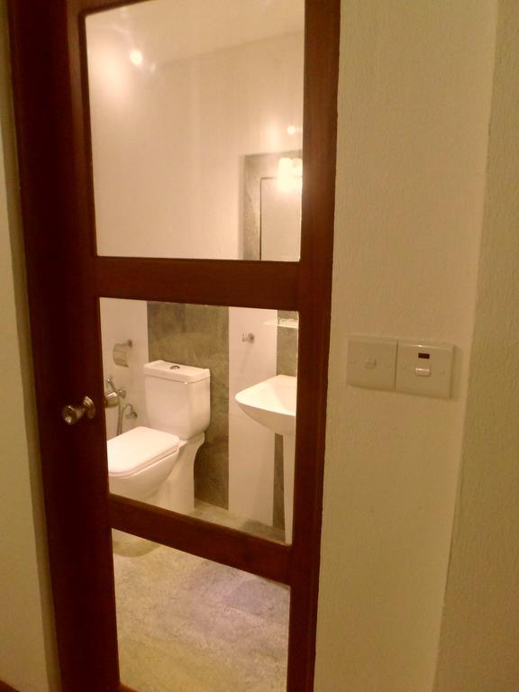 Nilas Guesthouse Hikkaduwa Chambre photo